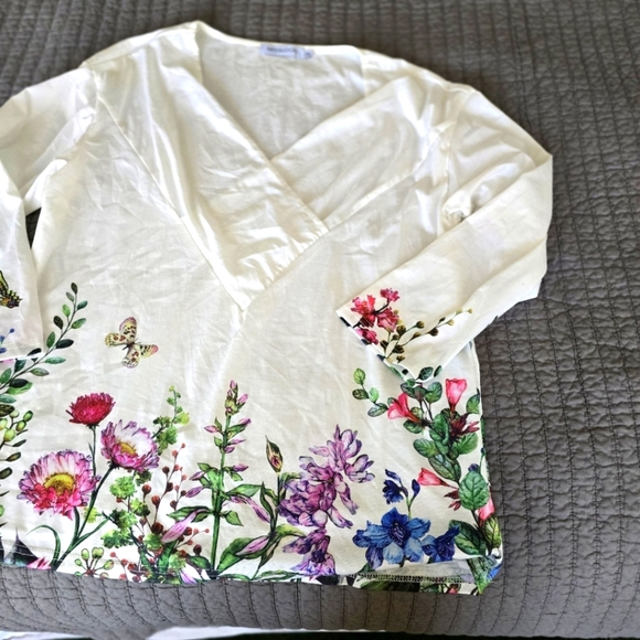 MISSLOOK White Floral Butterfly V-neck Top 2XL - Picture 4 of 9